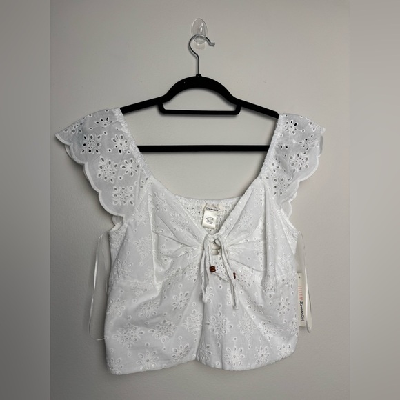 URBAN Romantics Tops - White Top Cotton Summer Beach Tropical Party NWT